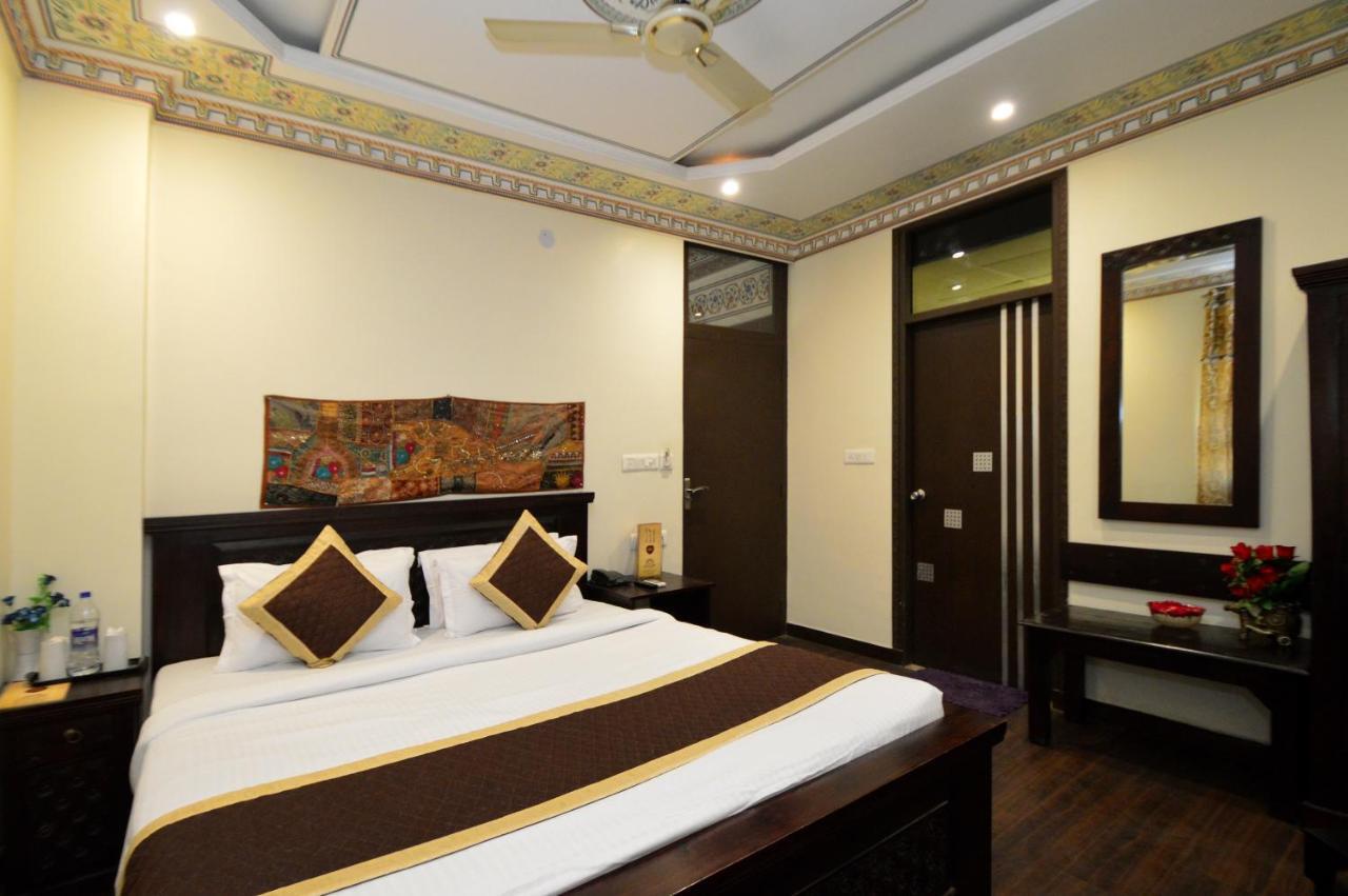 Hotel Surya Garh ジャイプール エクステリア 写真