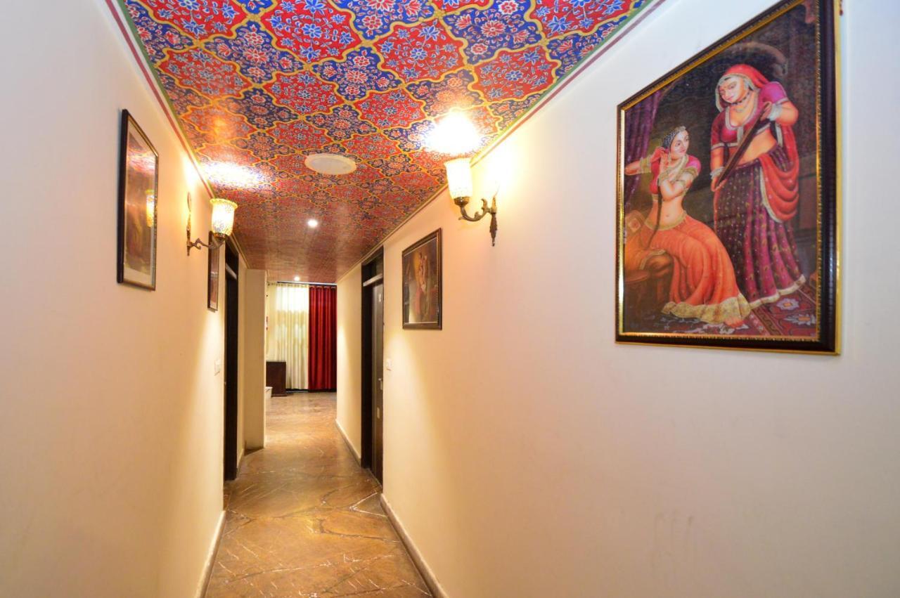 Hotel Surya Garh ジャイプール エクステリア 写真