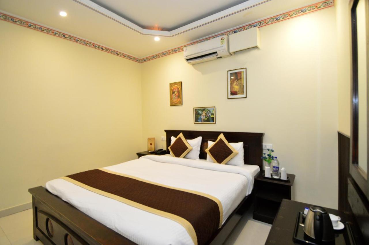 Hotel Surya Garh ジャイプール エクステリア 写真