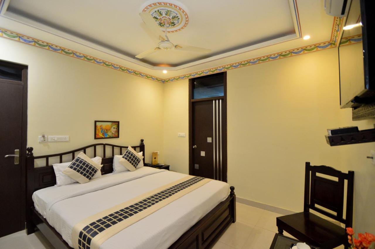 Hotel Surya Garh ジャイプール エクステリア 写真