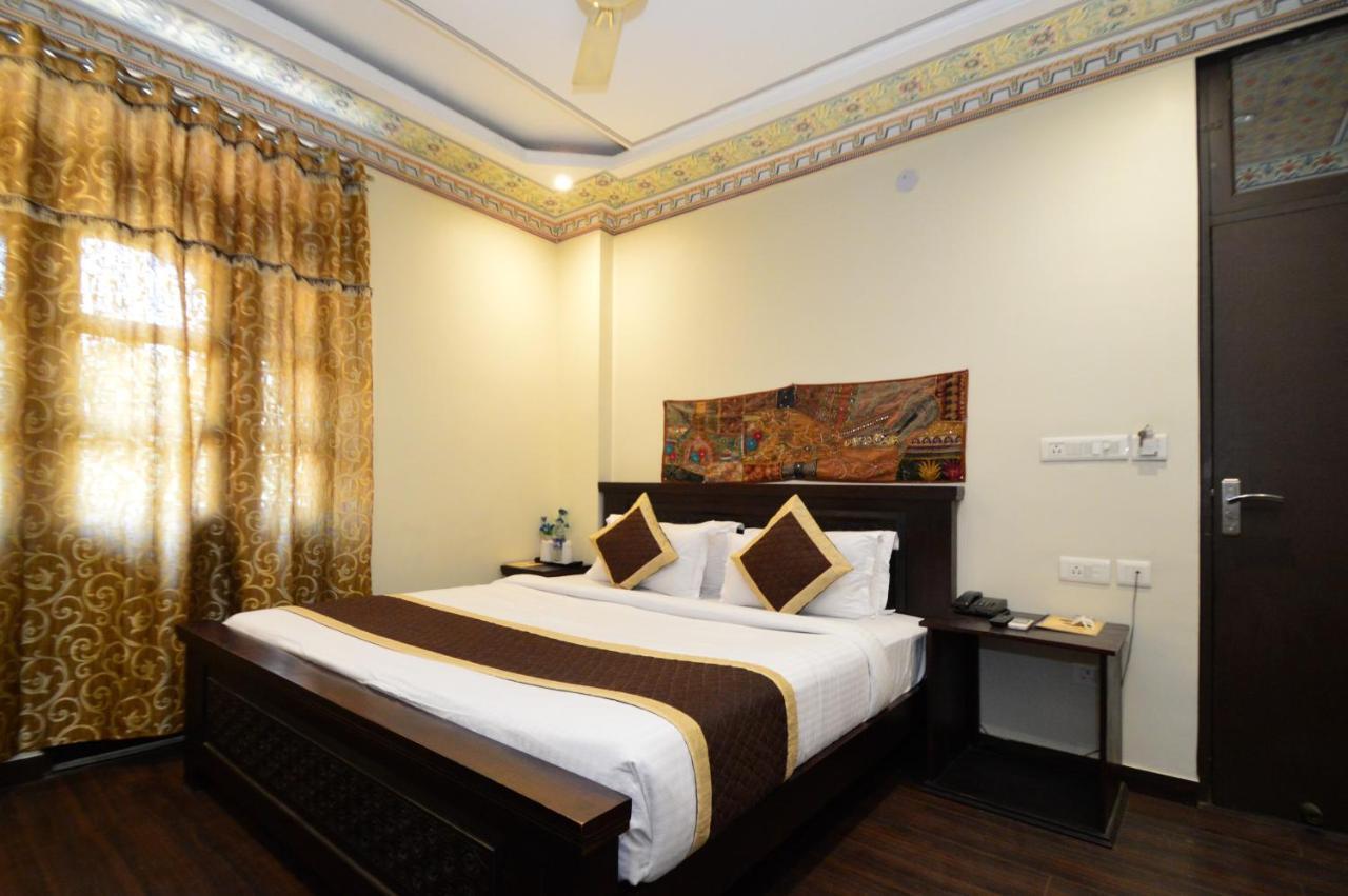 Hotel Surya Garh ジャイプール エクステリア 写真