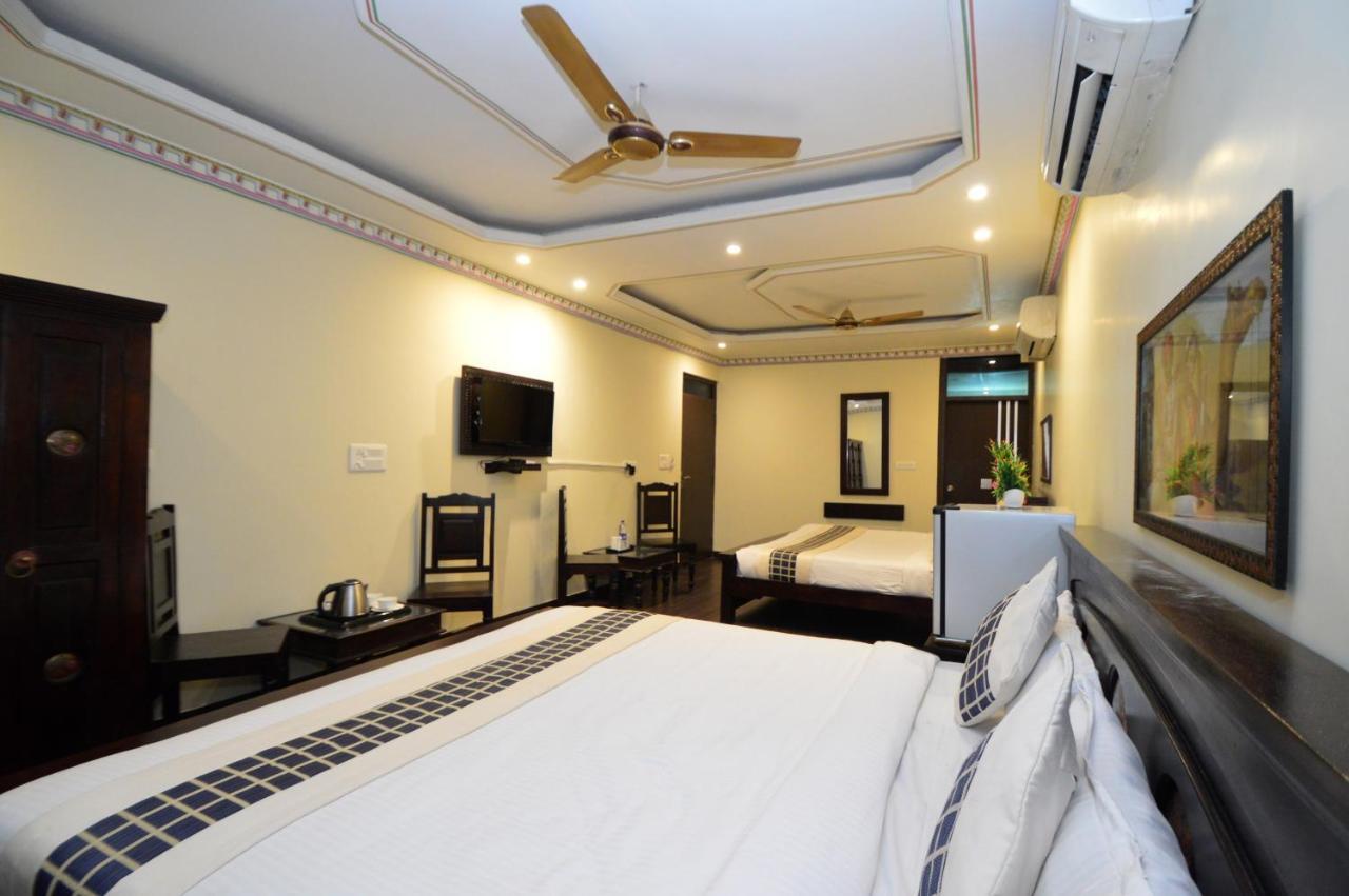 Hotel Surya Garh ジャイプール エクステリア 写真